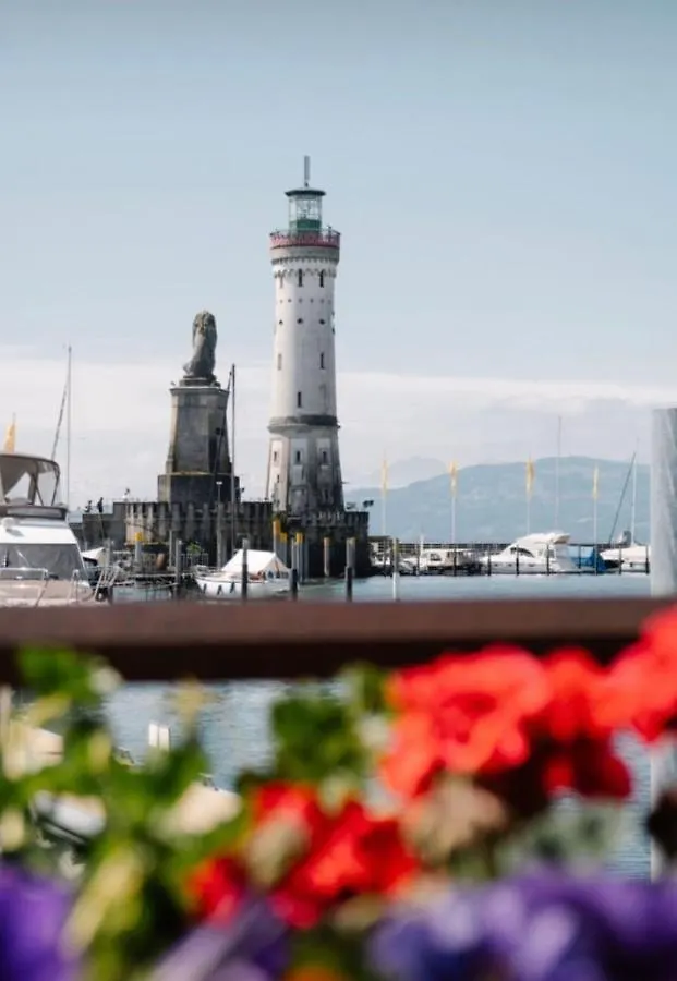 Apartment Ferienwohnung Am Holdereggenpark Lindau